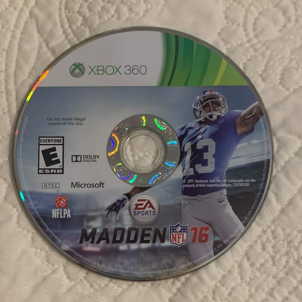 Microsoft Madden NFL 16 Xbox 360 Disc Green and Blue Accents No Case 
PreOwned